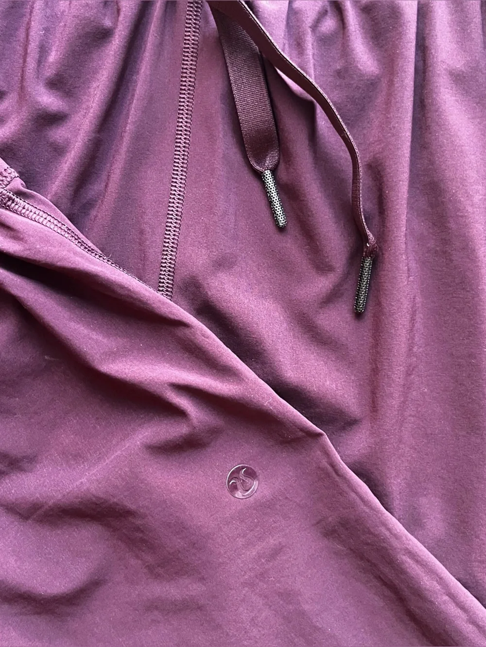 Lululemon Namaskar Crop Garnet Women’s 4 Swift Ultra Light Yoga 24” Stretch